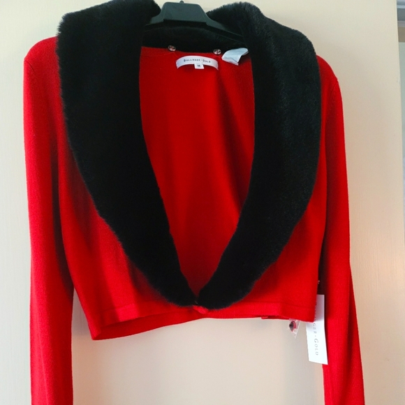 Ballinger Gold Sweaters - Red cardigan with button out shawl collar (faux fur), M, w tags, Ballinger Gold